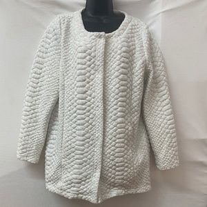 White quilted women’s jacket XL